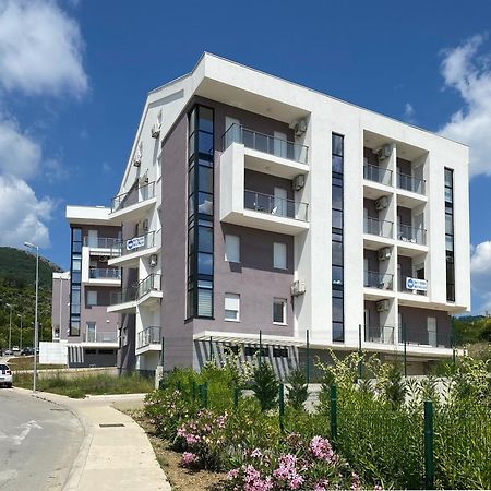 Apartment Sova Tivat Exteriör bild