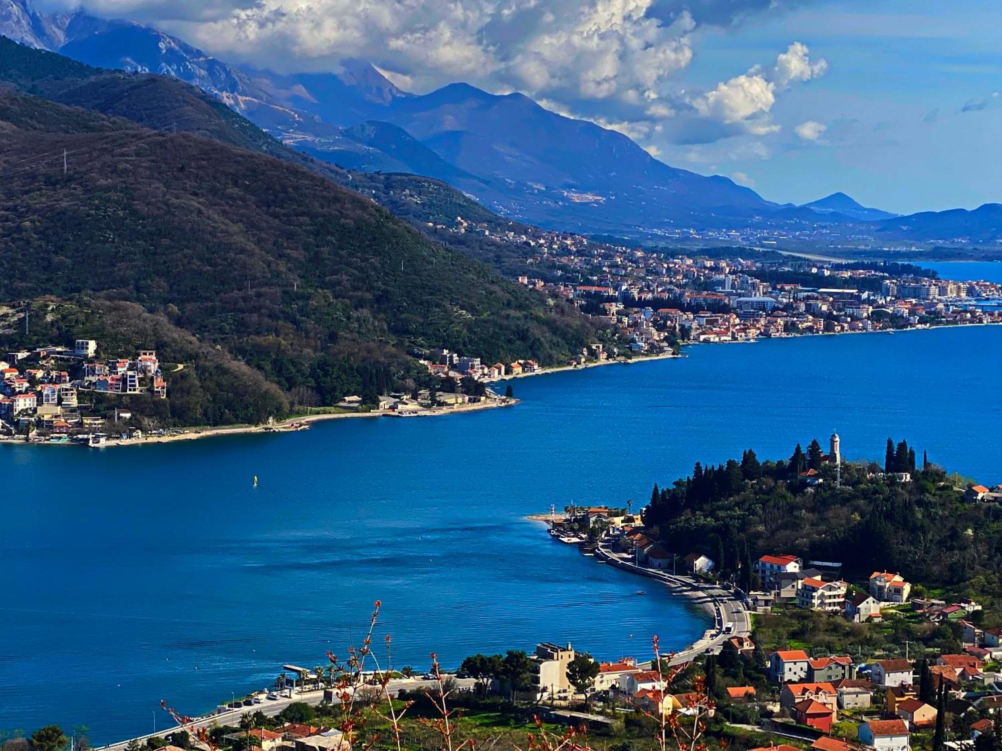 Apartment Sova Tivat Exteriör bild