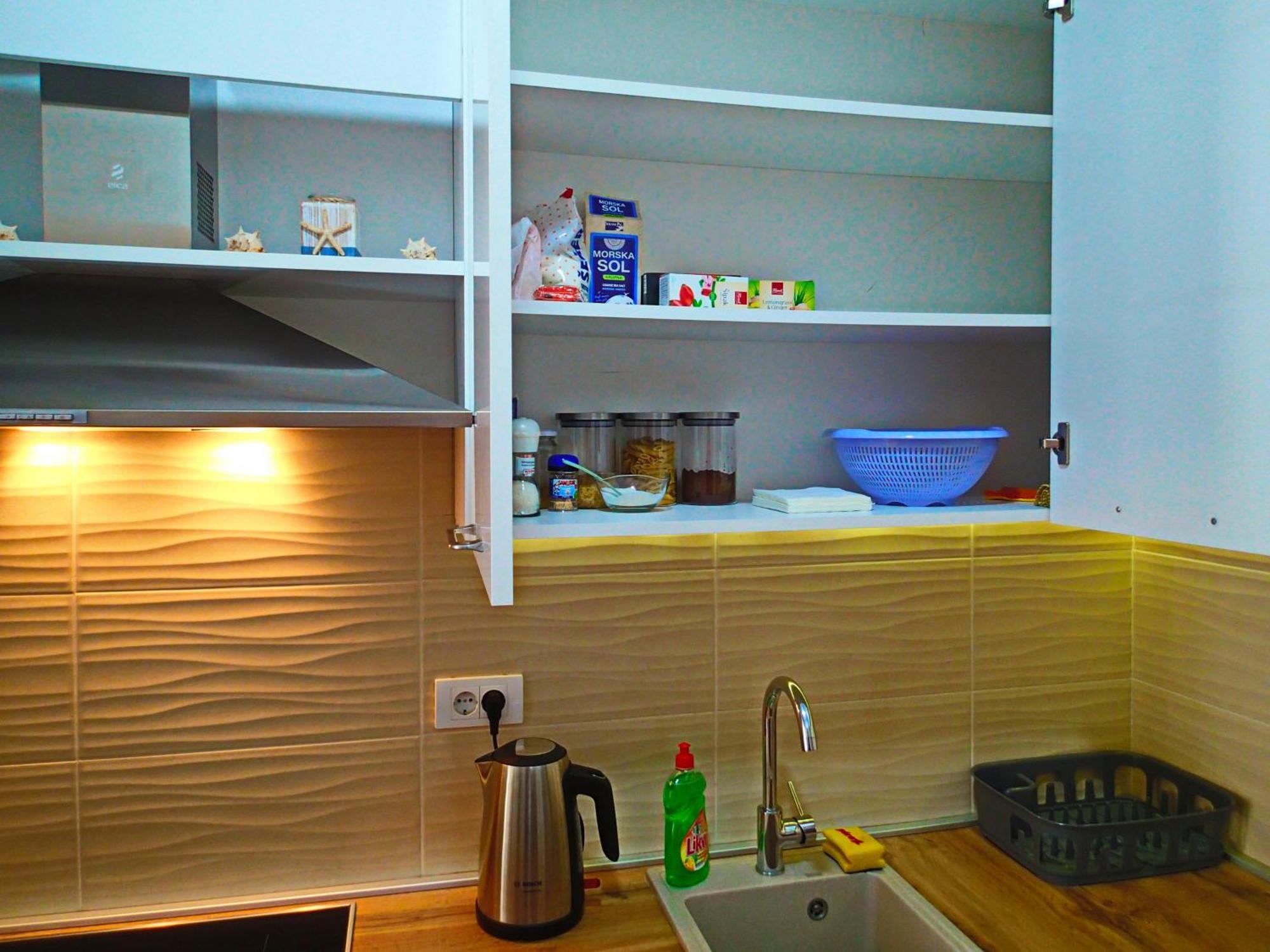 Apartment Sova Tivat Exteriör bild